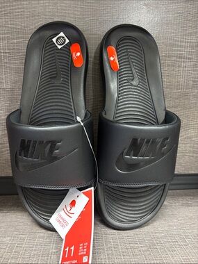 Women's Nike Victori One Slides/Sandals (Black) - Size 11